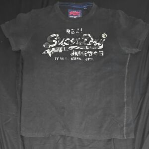 Superdry Men's Tee in Classic BlackSuperdry Real Vintage Camo Logo Black Tee JPN